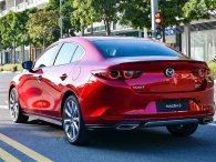 Mẫu sedan hạng C nào đang được đại lý sales sốc cuối năm?