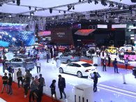 Thị trường ô tô Việt 2022: Bức tranh không đơn màu