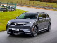 Lô xe điện VinFast VF9 đầu tiên sẽ được bàn giao tới khách Việt vào ngày 27/3