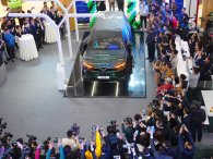 Những chiếc xe VinFast VF 9 đầu tiên chính thức được bàn giao tới khách hàng Việt Nam