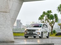 Xe MPV Hybrid - “Mốt” mới cho người chạy xe dịch vụ: xanh, hiện đại, tiết kiệm 