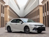 Sedan giá 1 tỷ đồng đắt khách, đi ngược xu thế giảm của thị trường