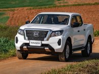 Nissan Việt Nam nối dài ưu đãi lớn cho Almera và Navara trong tháng 9, nhiều nhất tới 120 triệu đồng