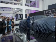 Mercedes-Benz giới thiệu bộ 3 mẫu xe SUV thuần điện Mercedes-Benz giới thiệu bộ 3 mẫu xe SUV thuần điện