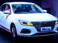 MG 5 số sàn ra mắt, sedan cỡ C đủ sức làm khó cả xe hạng A với giá từ 399 triệu đồng MG 5 số sàn ra mắt, sedan cỡ C đủ sức làm khó cả xe hạng A với giá từ 399 triệu đồng