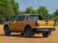 Doanh số xe bán tải sụt giảm, Ford Ranger độc chiếm ngôi vương
