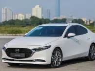 Sức mua sedan cỡ C 2023 giảm mạnh, Mazda3 'lật kèo' thành công