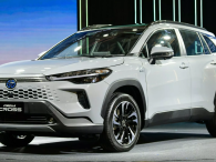 Toyota Corolla Cross 2024 ra mắt Việt Nam vào tháng 5, khởi điểm giá từ 820 triệu đồng
