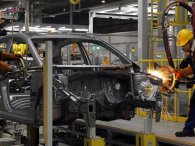 Đề xuất giảm 50% lệ phí trước bạ cho ô tô lắp ráp trong nước từ 1/8