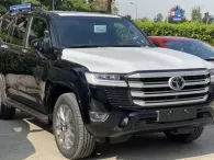 Toyota Land Cruiser bị chênh giá 600 triệu do khan hàng, showroom tư nhân 'đề xuất' mức cao hơn