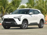 Nhiều mẫu xe khan hàng tháng cuối chạy trước bạ