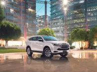 Giá xe Isuzu mu-X giảm sâu nhất năm, lên tới 250 triệu đồng