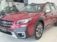 Tất tay ngày Tết, đại lý giảm giá tới 500 triệu đồng cho Subaru Outback