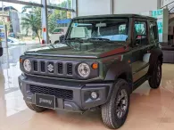 Xe 'hot' một thời Suzuki Jimny giảm giá sâu tại đại lý