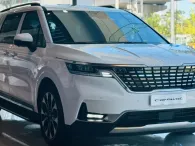 Dọn kho bản cũ, KIA Carnival giảm giá gần 100 triệu đồng tại đại lý