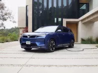 Ô tô điện VinFast đồng loạt giảm giá, nhiều nhất tới 181 triệu đồng