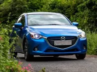 Khoảng 300 triệu nên mua VF 3 mới hay Mazda2 2015?