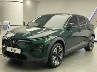 Nữ mua xe VinFast VF 6 liệu có hợp?