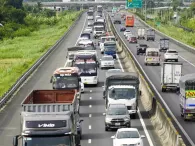 Hành vi không nhường đường có thể bị phạt tới 22 triệu đồng và trừ 10 điểm bằng lái Hành vi không nhường đường có thể bị phạt tới 22 triệu đồng và trừ 10 điểm bằng lái