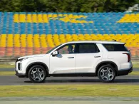 Khách mua xe Hyundai có thể tiết kiệm cả trăm triệu đồng nhờ ưu đãi lên đến 100% phí trước bạ