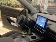 Nội thất VinFast Limo Green thực tế lộ diện: Thiết kế 'một chạm', tối giản như Tesla