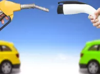 Cân nhắc giữa SUV điện và xăng trong tầm giá dưới 700 triệu đồng Cân nhắc giữa SUV điện và xăng trong tầm giá dưới 700 triệu đồng