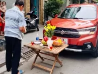 Vì sao cần lễ xe mới? Cúng ô tô mới mua cần chuẩn bị lễ vật gì?