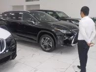 Mua ô tô tháng cô hồn: Chuyên gia phong thủy tiết lộ sự thật bất ngờ