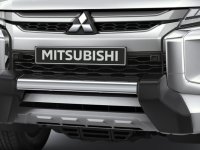 Ảnh chụp cản trước xe Mitsubishi Triton 2019 