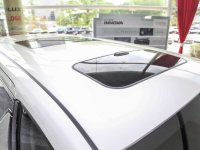 Đánh giá xe Toyota Alphard Luxury 2019: Trần xe có cửa sổ trời 1