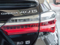 Đánh giá xe Toyota Corolla Altis 2019: Thiết kế đèn hậu Đánh giá xe Toyota Corolla Altis 2019: Thiết kế đèn hậu 1