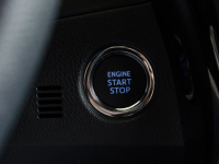 Đánh giá xe Toyota Corolla Altis 2019: Hệ thống khởi động thông minh Đánh giá xe Toyota Corolla Altis 2019: Hệ thống khởi động thông minh 1