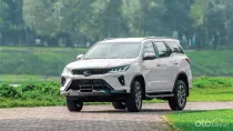 Giá xe Toyota Fortuner mới nhất tháng 2/2026