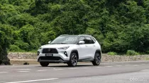 Giá xe Toyota Yaris Cross kèm ưu đãi mới nhất tháng 11/2025
