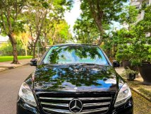 Xe trang bị nhiều option hiện đại, còn rất đẹp