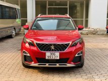 Cần bán xe màu đỏ