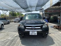 Màu đen, nhập khẩu nguyên chiếc số sàn