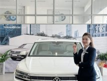 Màu trắng có xe xem tại VW Sài Gòn - Mua xe Đức tặng du lịch Châu Âu