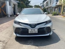 Màu trắng, đăng ký 2021 cá nhân mới đi 17.000 km, đẹp nguyên bản