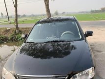 Màu đen