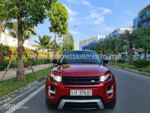 Màu đỏ nội thất đen đỏ