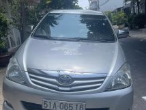 Màu bạc xe gia đình