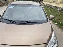 Xe gia đình không qua dịch vụ