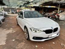 Bán xe màu trắng