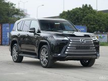 Màu đen, xe mới 100%
