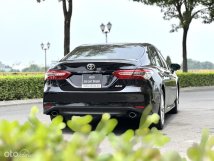 Xe công ty giám đốc ít đi, còn mới nguyên