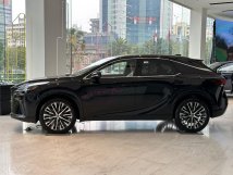 Có sẵn tại showroom