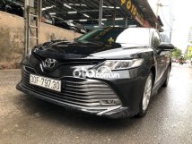 Toyota Camry 2.0G 2020 đen, nội thất kem, biển HN