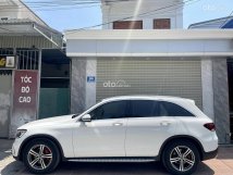 Mercedes-Benz 2021 số tự động