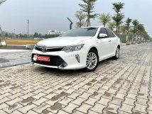 Toyota Camry 2.0E sx 2019 tên tư nhân biển phố - Chạy zin 3v2 km. Đẹp Xuất Sắc
